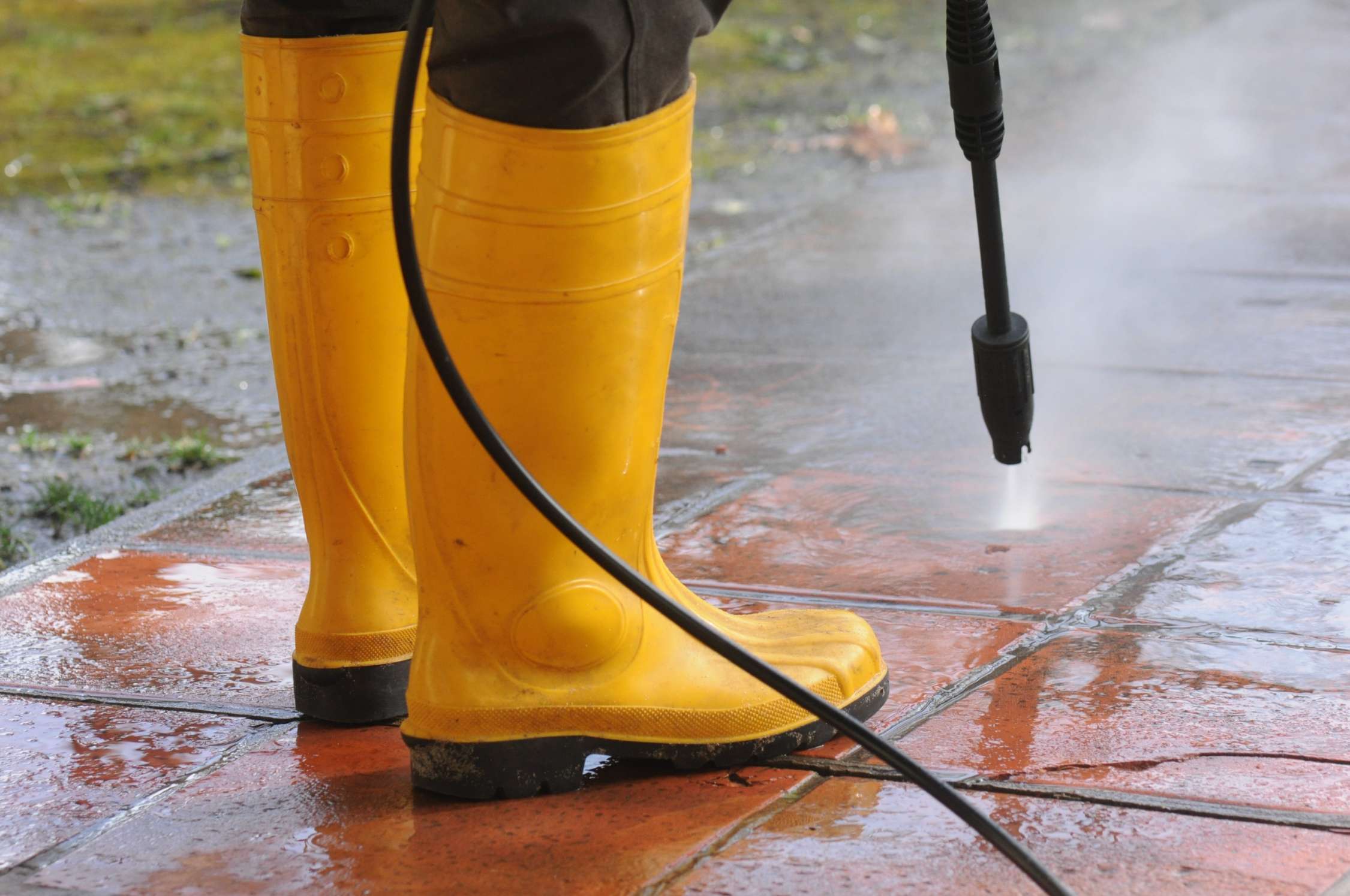 Doing pressure wash